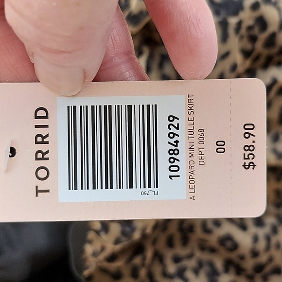 Torrid triple lined cheetah skirt. M/L - Picture 6 of 8